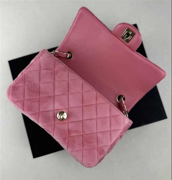 2026127205938949 550